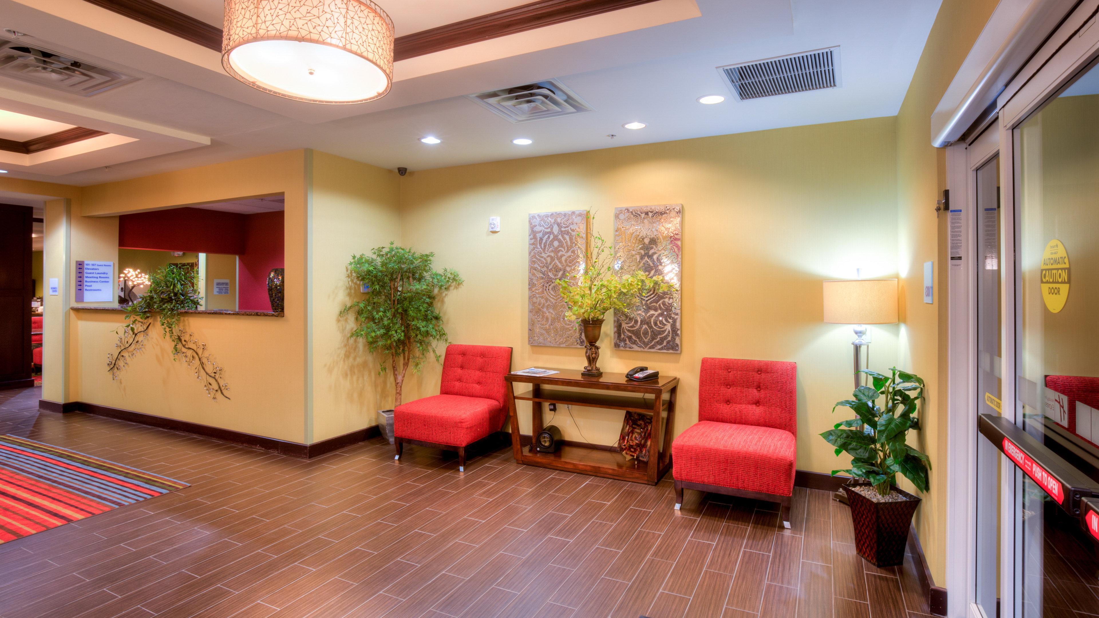 Express And Elk By Ihg