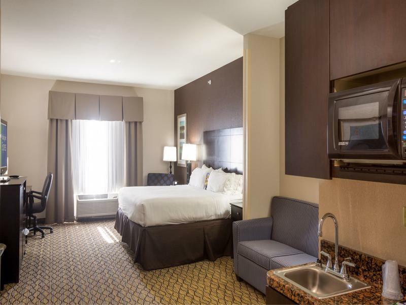Hotel Express And Elk By Ihg